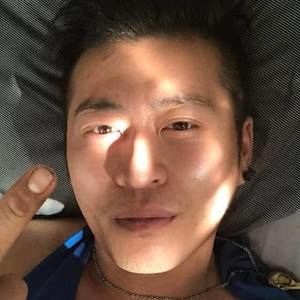 Meet your Posher, Henry